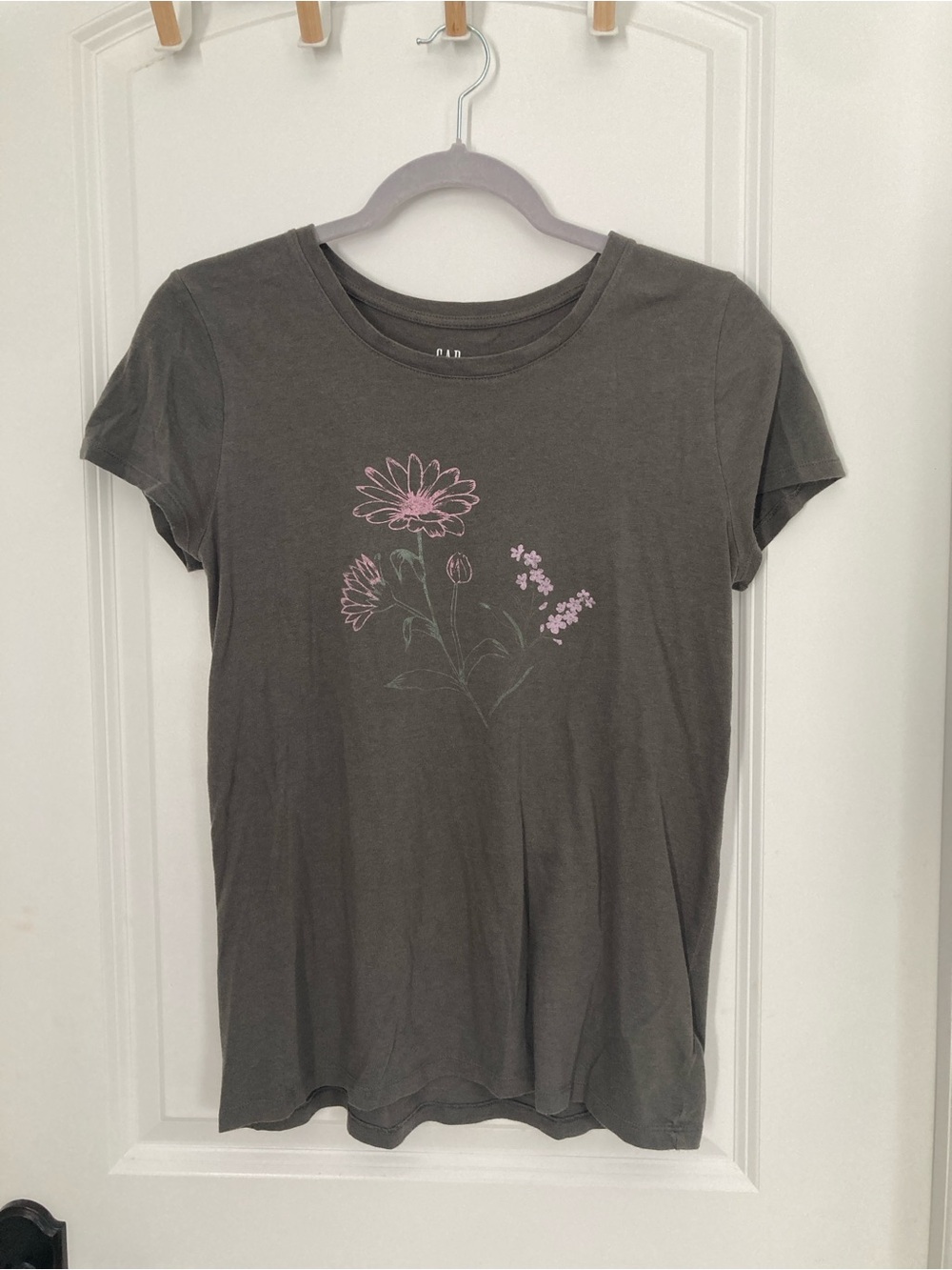 GAP Short Sleeve Charcoal Tee with Pink Floral Graphic